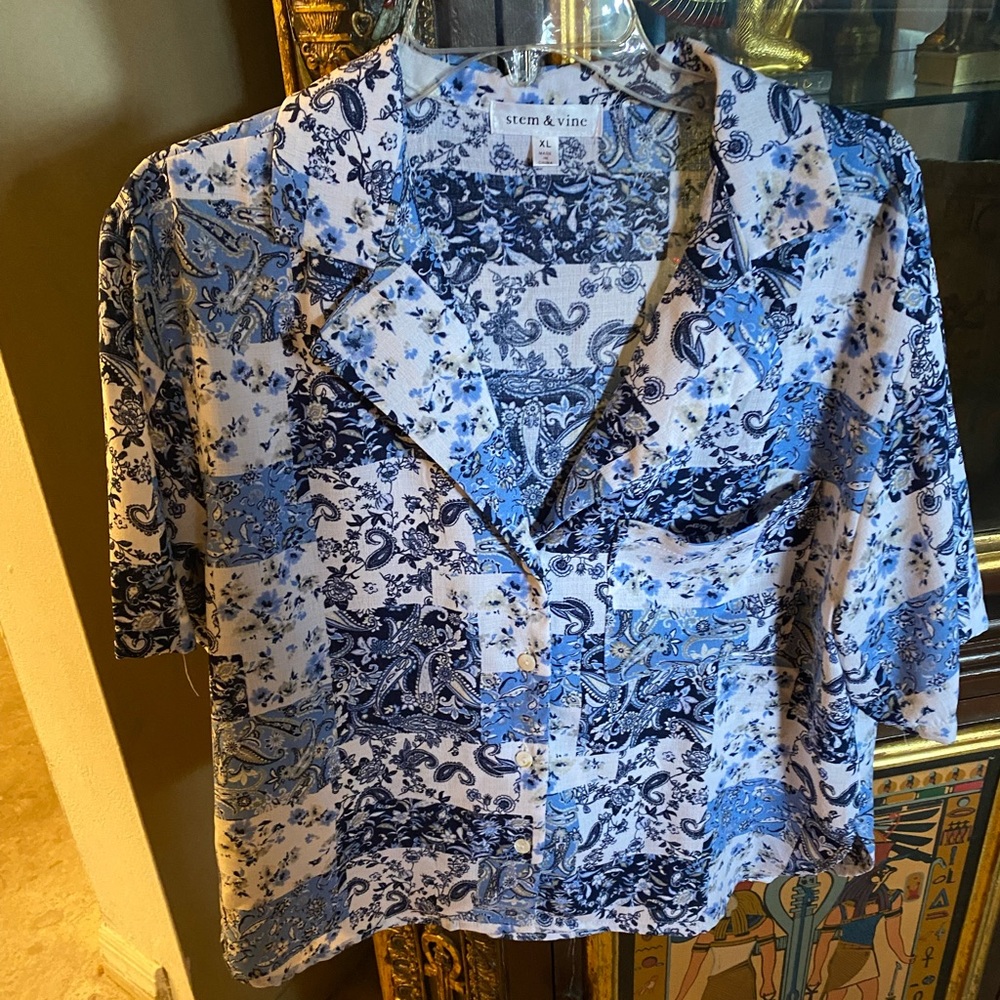 NWOT Blue and White light and airy blouse